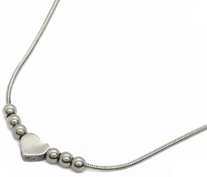 Cadena de acero quirurgico eslabon cola de raton con bolitas y dije corazon 45cm + 5cm